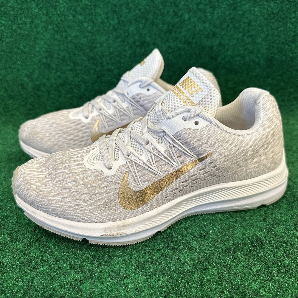 Women's Size 6 - NIKE Air Zoom Winflo 5 AA7414-008 Vast Cream/Gold Running Shoes